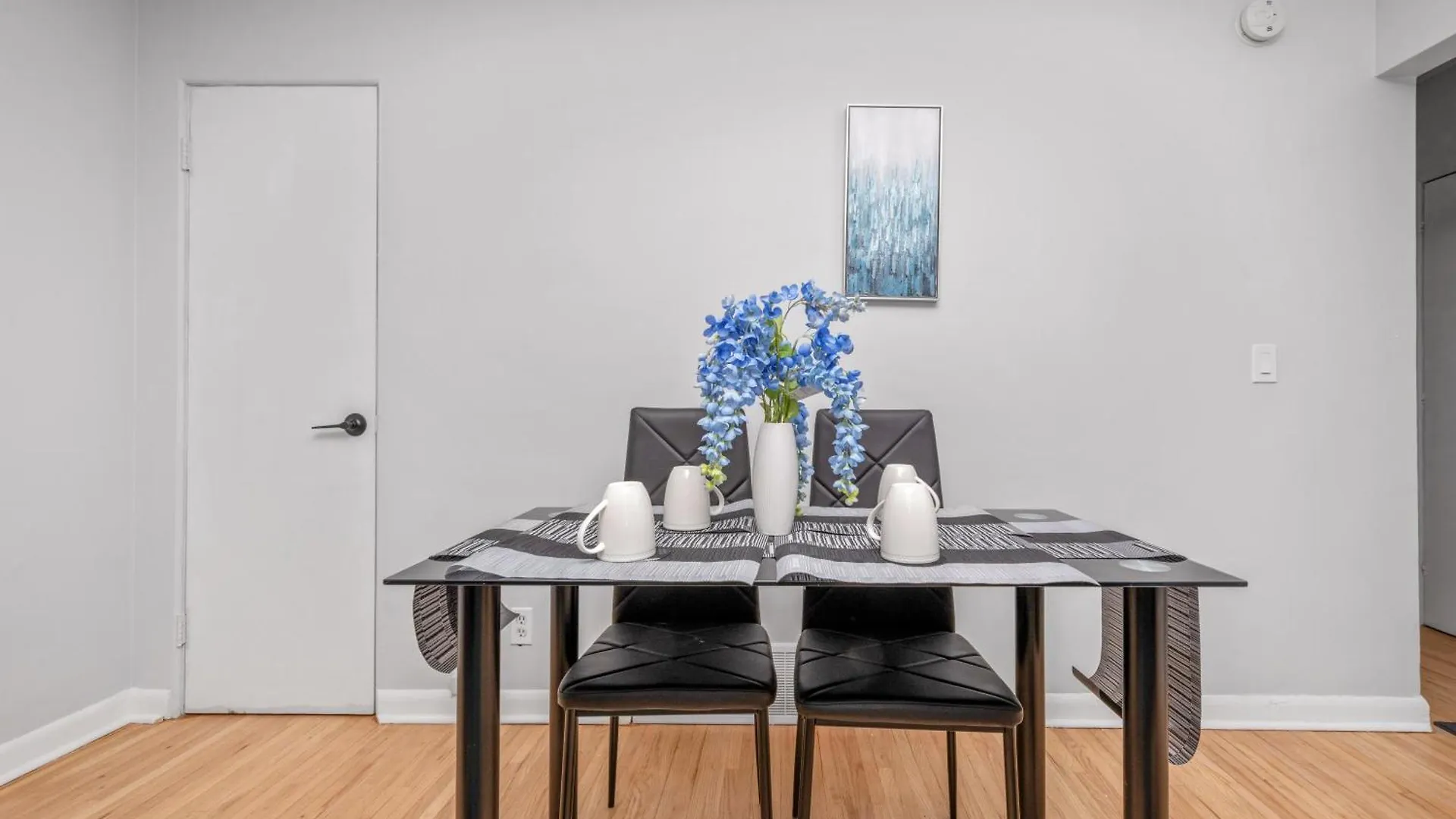 Centrestreet-Cozy Petfriendly 4Bedsuite 04Entire Calgary 0*,  Canada